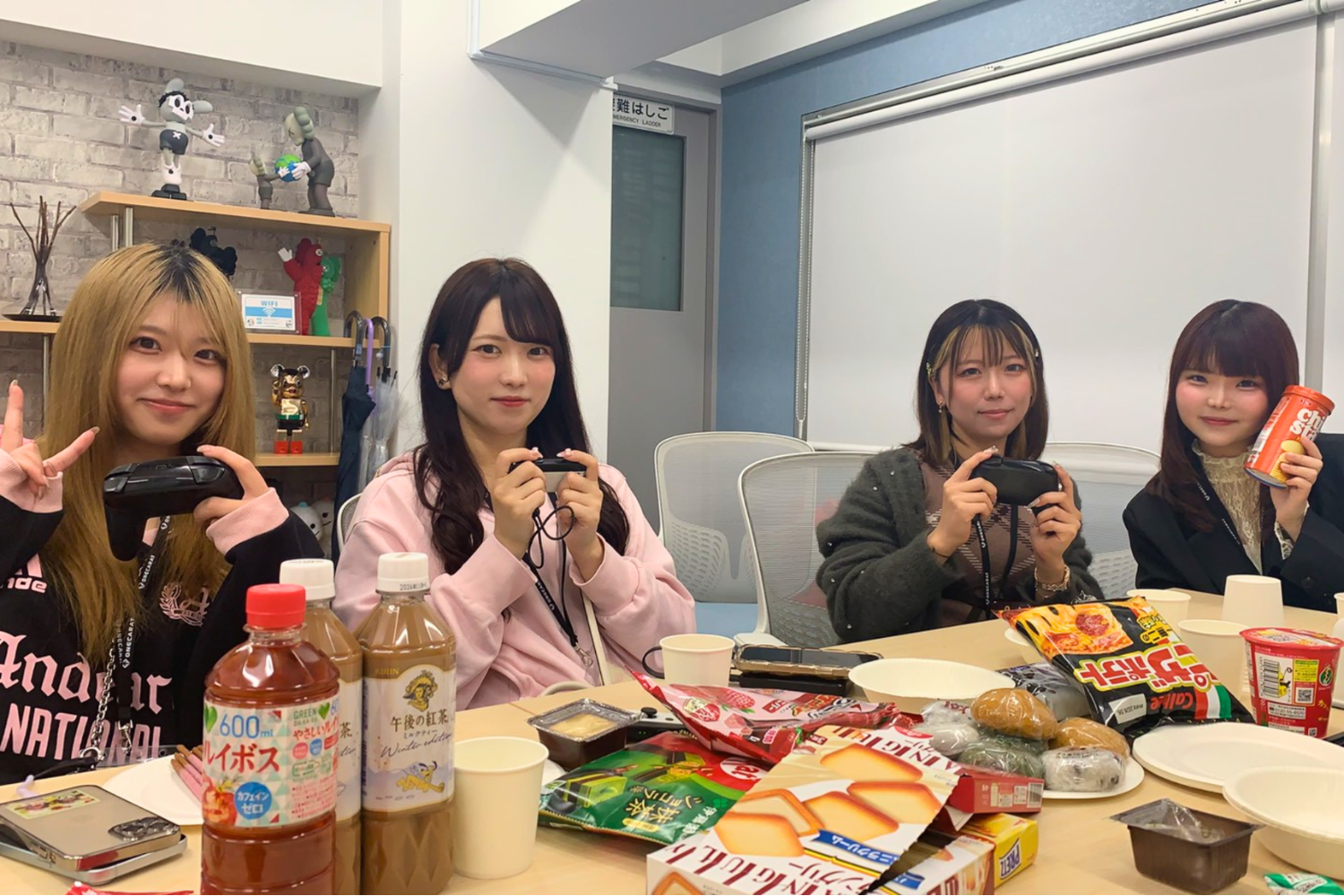 ライブ配信事務所「ONECARAT」が春のお花見&ゲーム交流会を開催【イベントレポート】